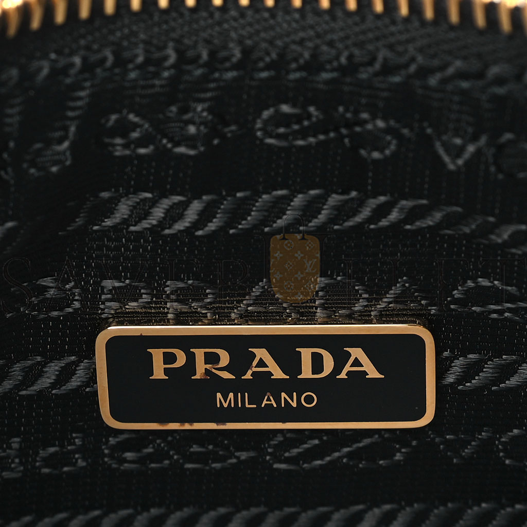 PRADA SAFFIANO LUX RE-EDITION 2005 SHOULDER BAG BLACK (22*17*6cm)