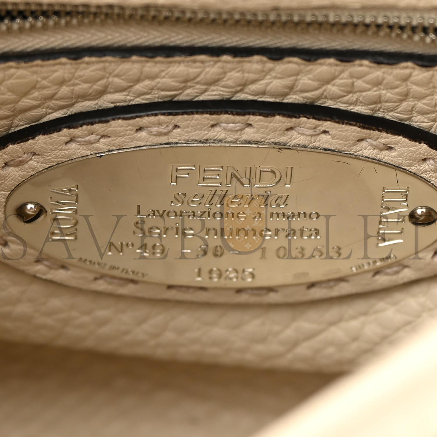 FENDI CUOIO ROMANO SELLERIA MINI PEEKABOO ICONIC SATCHEL LATTE (23*17*12cm)